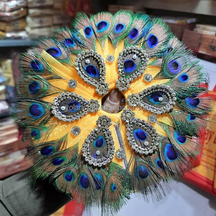 Natural peacock feathers